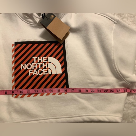 The North Face Cropped White Hoodie - Picture 6 of 7